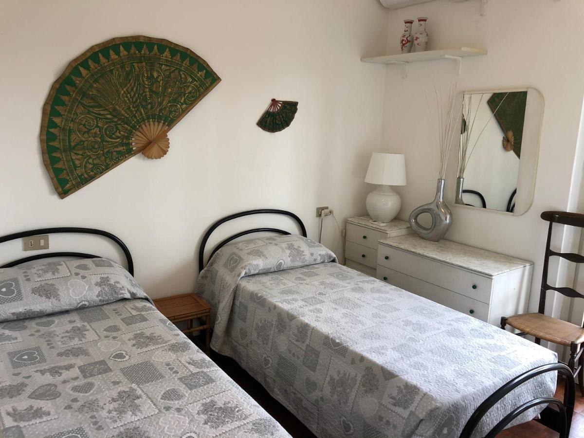 Holiday Home Villetta Cinquale Buitenkant foto