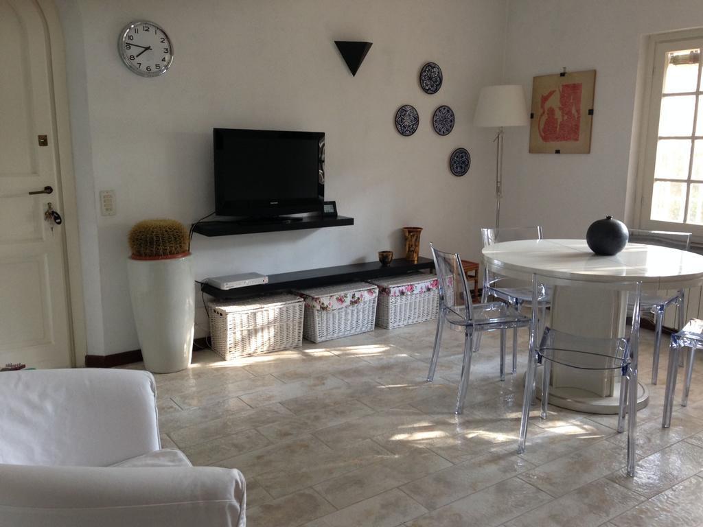 Holiday Home Villetta Cinquale Buitenkant foto