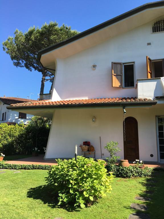 Holiday Home Villetta Cinquale Buitenkant foto